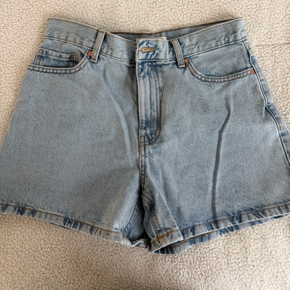 FINAL PRICE BEFOFE DONATION- 
Mango High- rise denim shorts